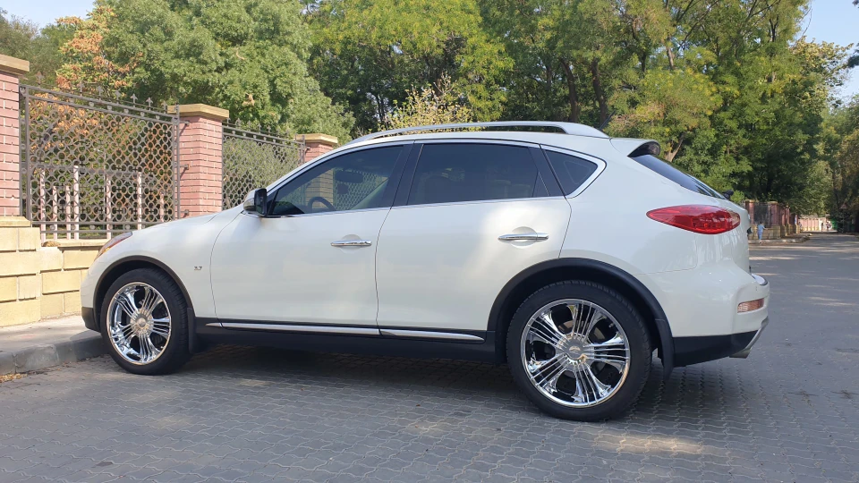 Infiniti QX50