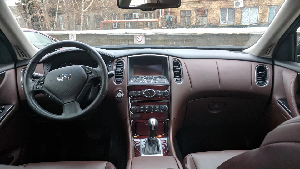 Infiniti QX50 2.5 V6 3