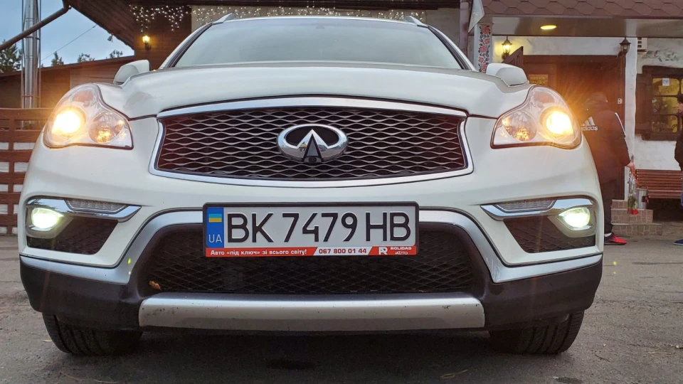 Infiniti QX50 3.7 бензин