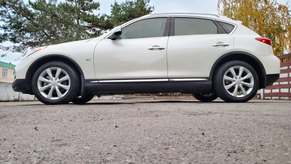 Infiniti QX50 3.7 бензин 2