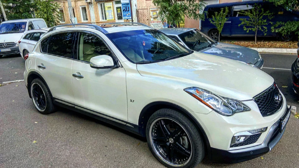 Infiniti QX50 3.7