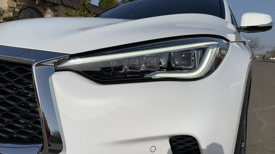 Infiniti QX50 BRAZZERS 3