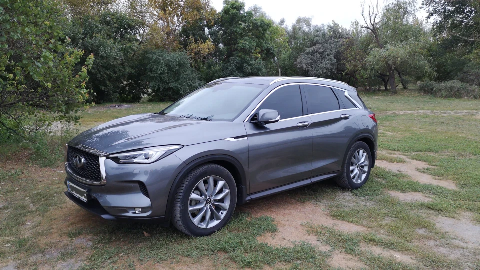 Infiniti QX50 Essential
