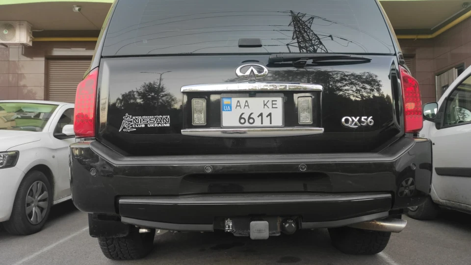 Infiniti QX56 5