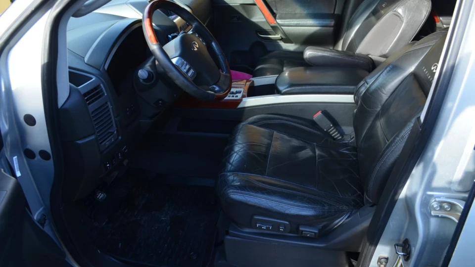 Infiniti QX56