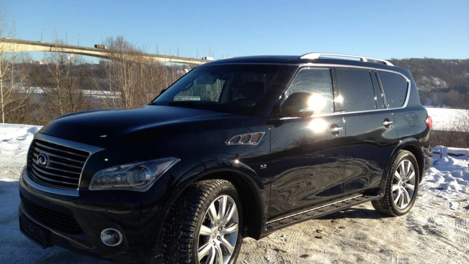 Infiniti QX56