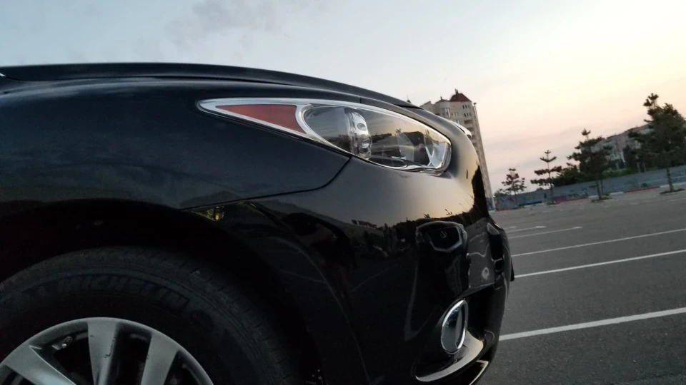 Infiniti QX60 Base 4