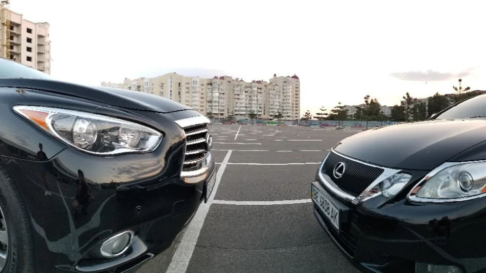 Infiniti QX60 Base 5