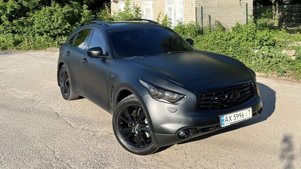 Infiniti QX70