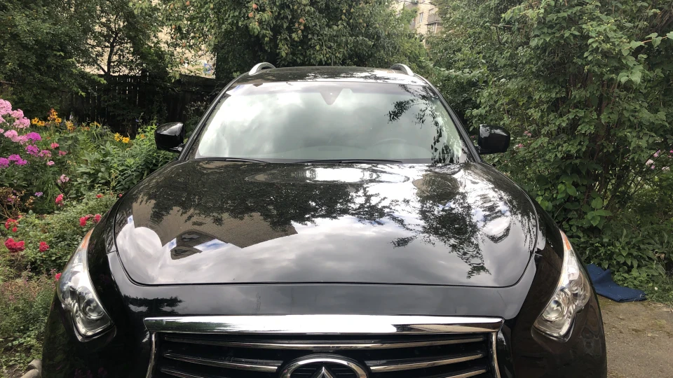 Infiniti QX70 3.7