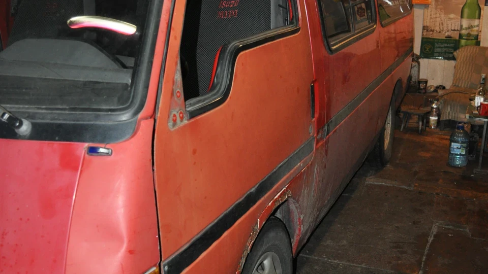 Isuzu Midi 4