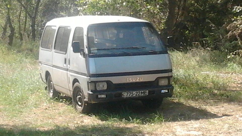 Isuzu Midi