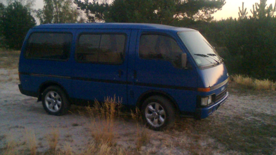 Isuzu Midi 2.0 4