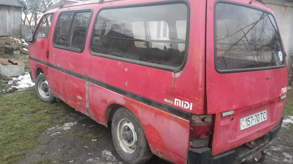 Isuzu Midi RedHotMiniBus 2