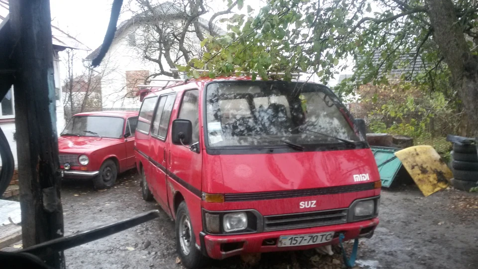Isuzu Midi RedHotMiniBus 3
