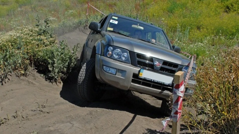 Isuzu Rodeo Симпатичний монстрег 2