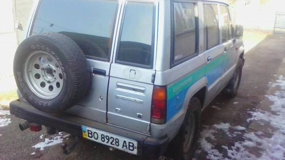 Isuzu Trooper 2