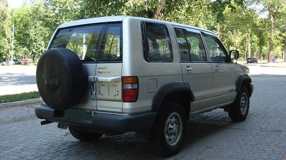 Isuzu Trooper