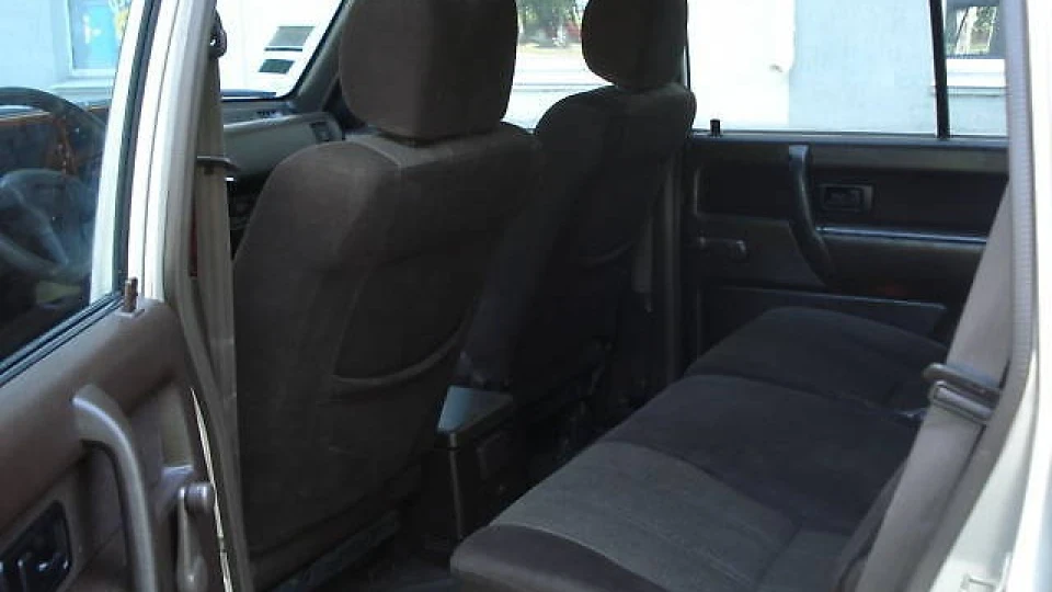 Isuzu Trooper 2