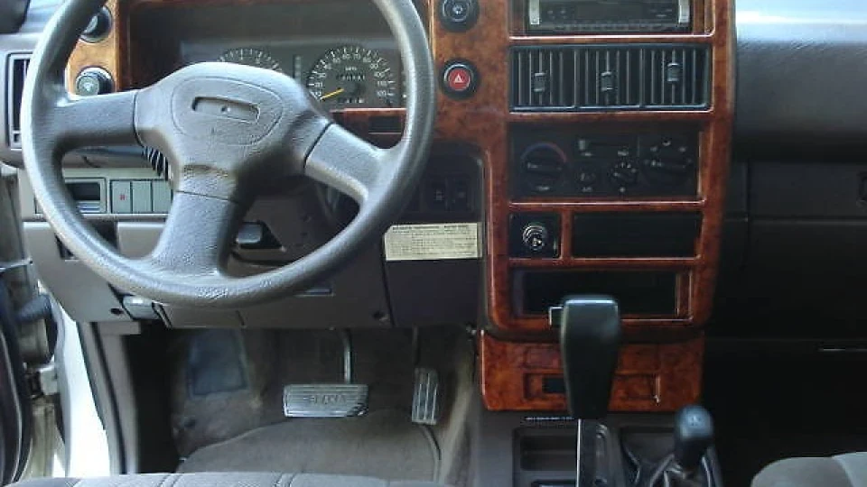 Isuzu Trooper 4