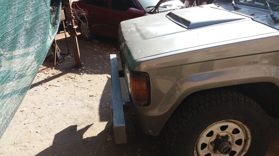 Isuzu Trooper 2