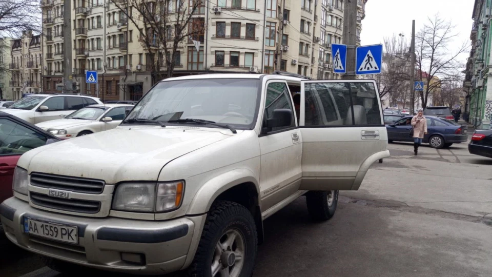 Isuzu Trooper 3.5 V6 АКПП 2