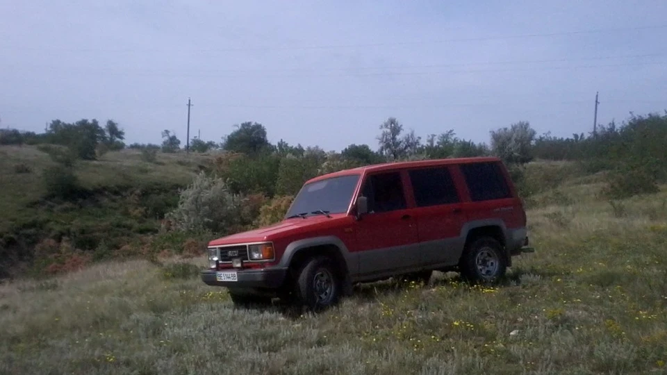Isuzu Trooper Брутальний пройдисвіт
