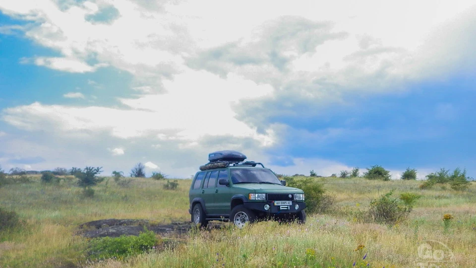 Isuzu Trooper Limited