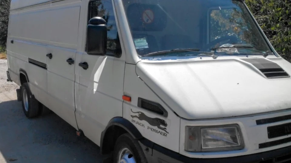 Iveco Daily 49.10 Black Power 3