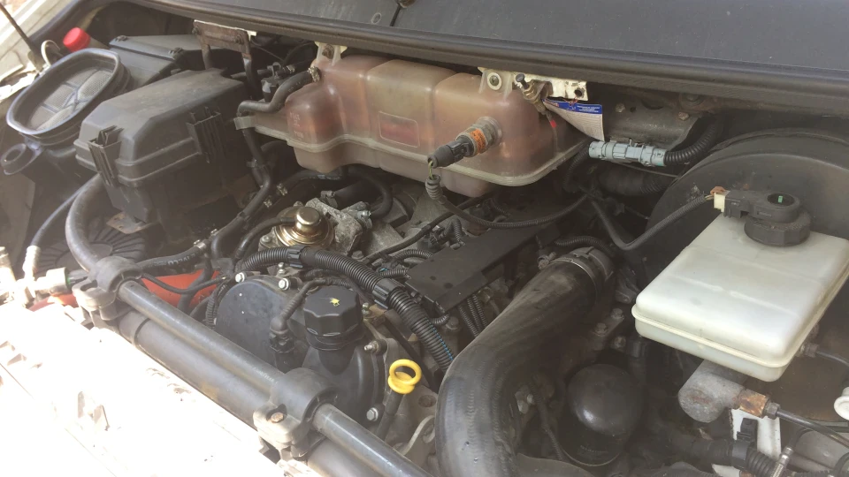 Iveco Daily Білий 3.0 л. 4