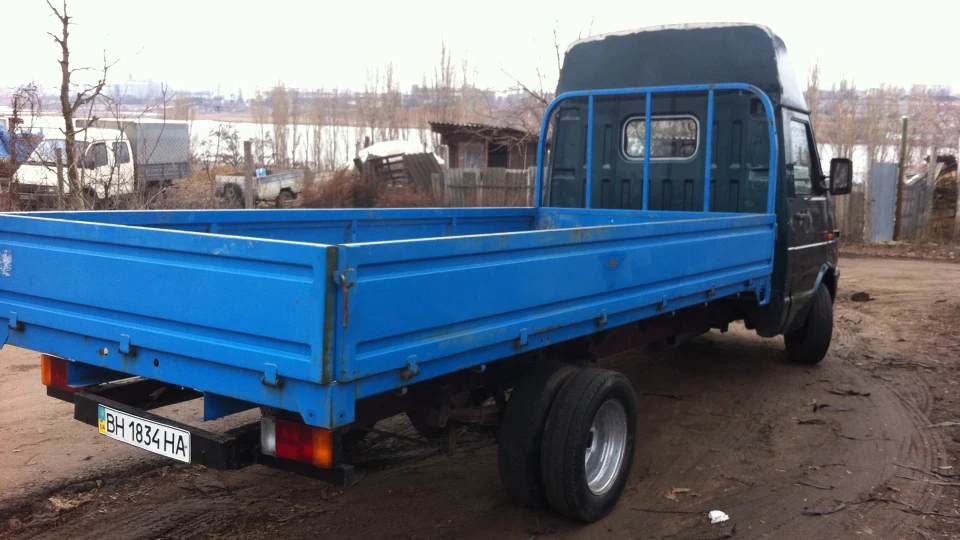 Iveco Daily поки що бортовий... 2