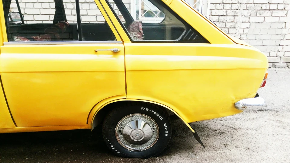 ІЖ 2125 жовтий змій 2