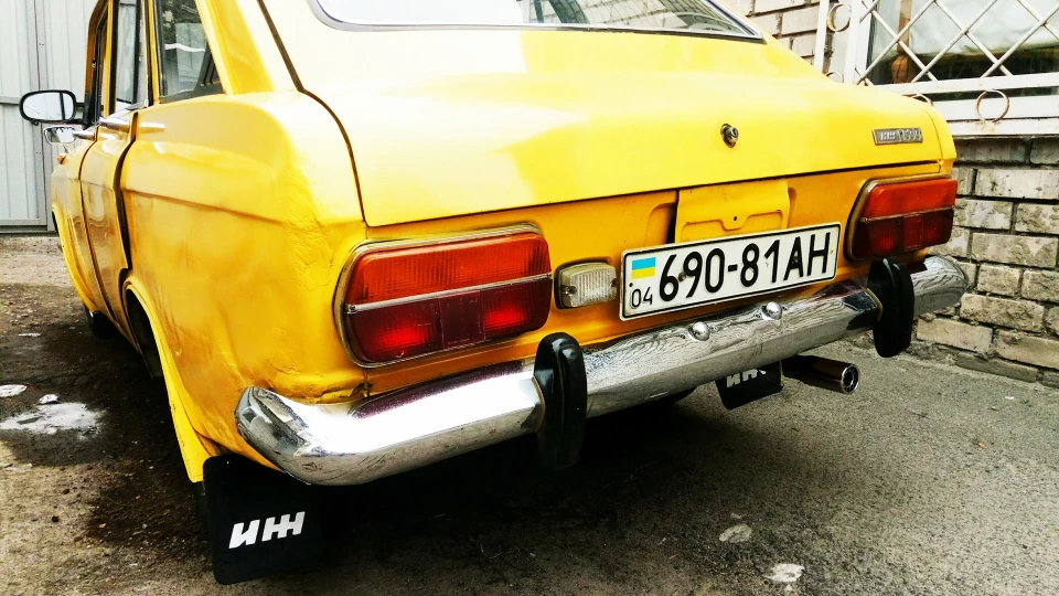 ІЖ 2125 жовтий змій 3