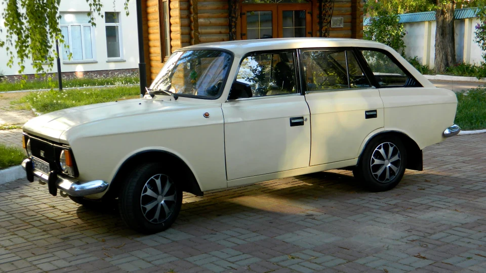 ІЖ 21251 Слонова кістка