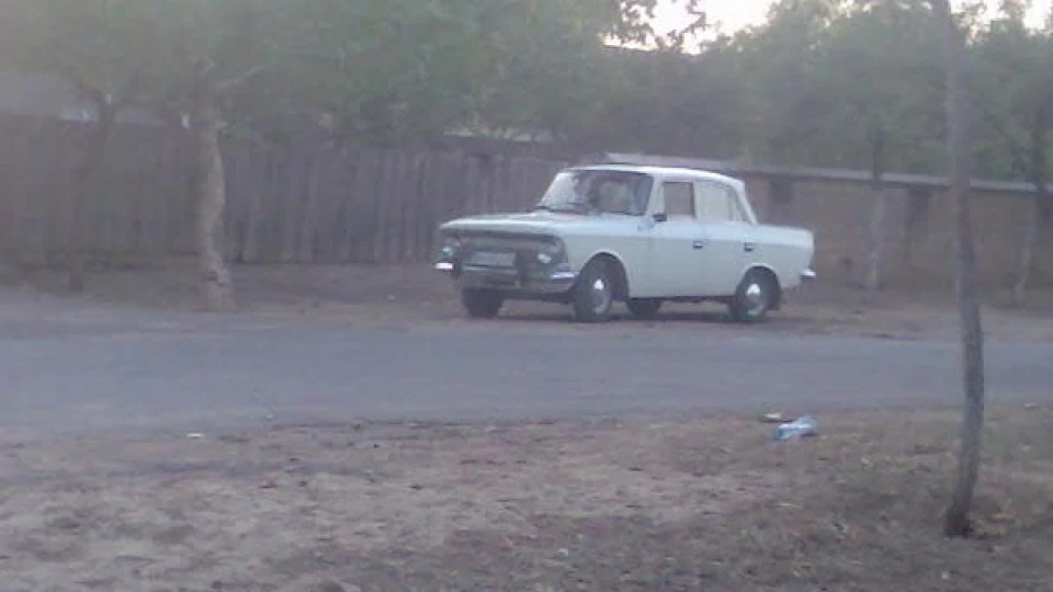 ІЖ Москвич 412 білий амур 2