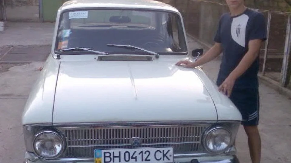 ІЖ Москвич 412 білий амур 3