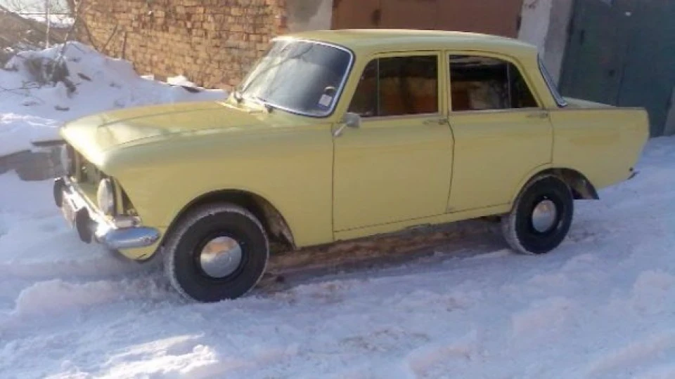 ИЖ Москвич 412 Чорно-жовтий акрил. 2