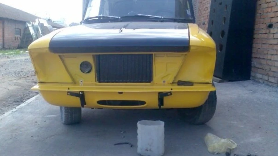 ИЖ Москвич 412 Чорно-жовтий акрил. 5