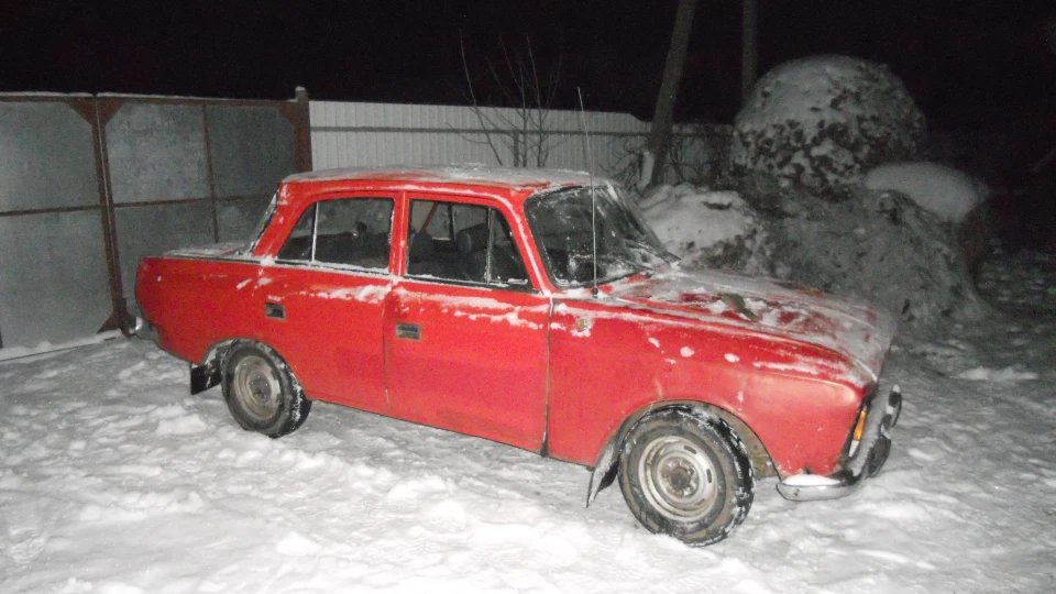 ІЖ Москвич 412 Феррарі на шнурку 4