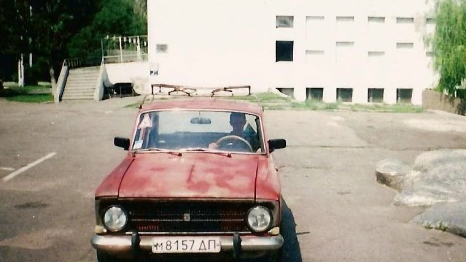 ІЖ Москвич 412 Червоний (Бідуїн) 3