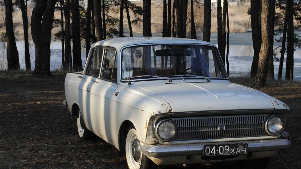 ІЖ Москвич 412 Low and Slow 2