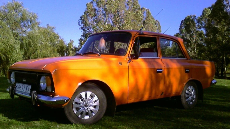 ІЖ Москвич 412 Orange 4