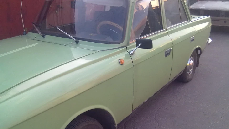 ІЖ Москвич 412 зелений огірок 2