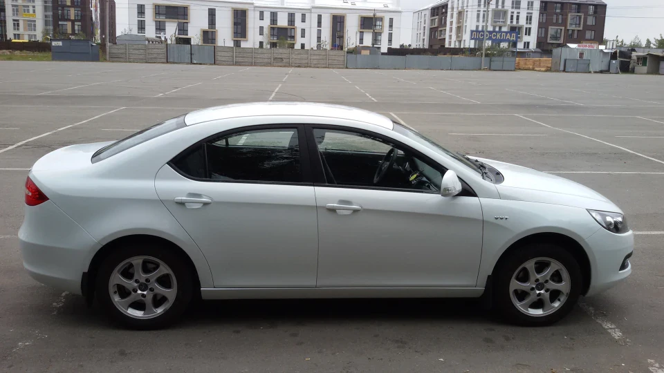 JAC J5 1.5 MT Elegant