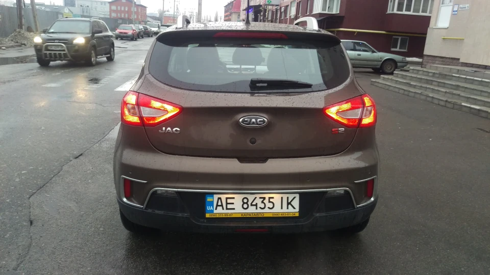 JAC S 2 Джекі Чан