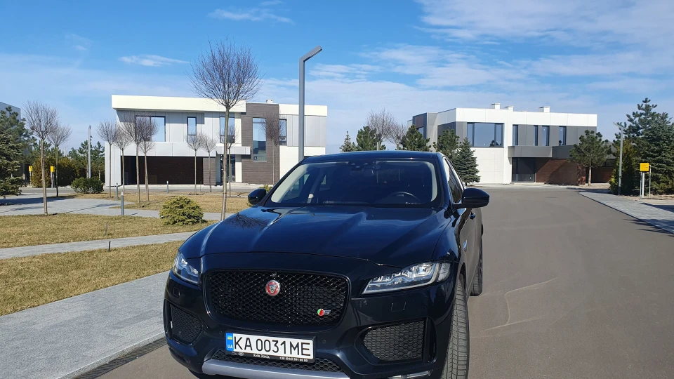 Jaguar F-Pace 4