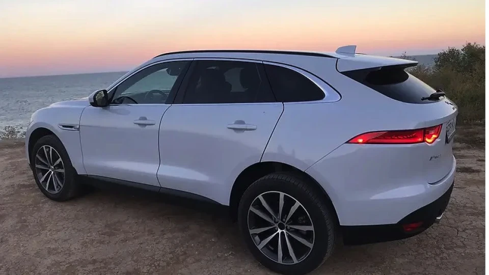 Jaguar F-Pace