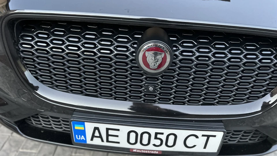 Jaguar I-Pace 3