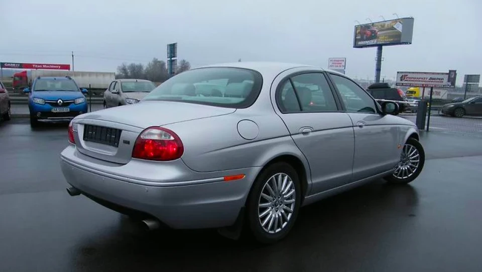 Jaguar S-Type