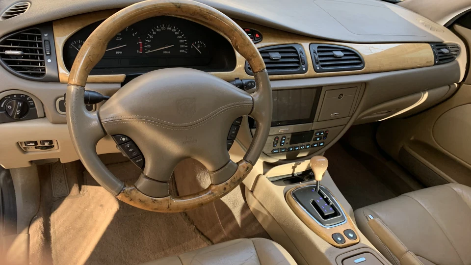 Jaguar S-Type 3.0 4